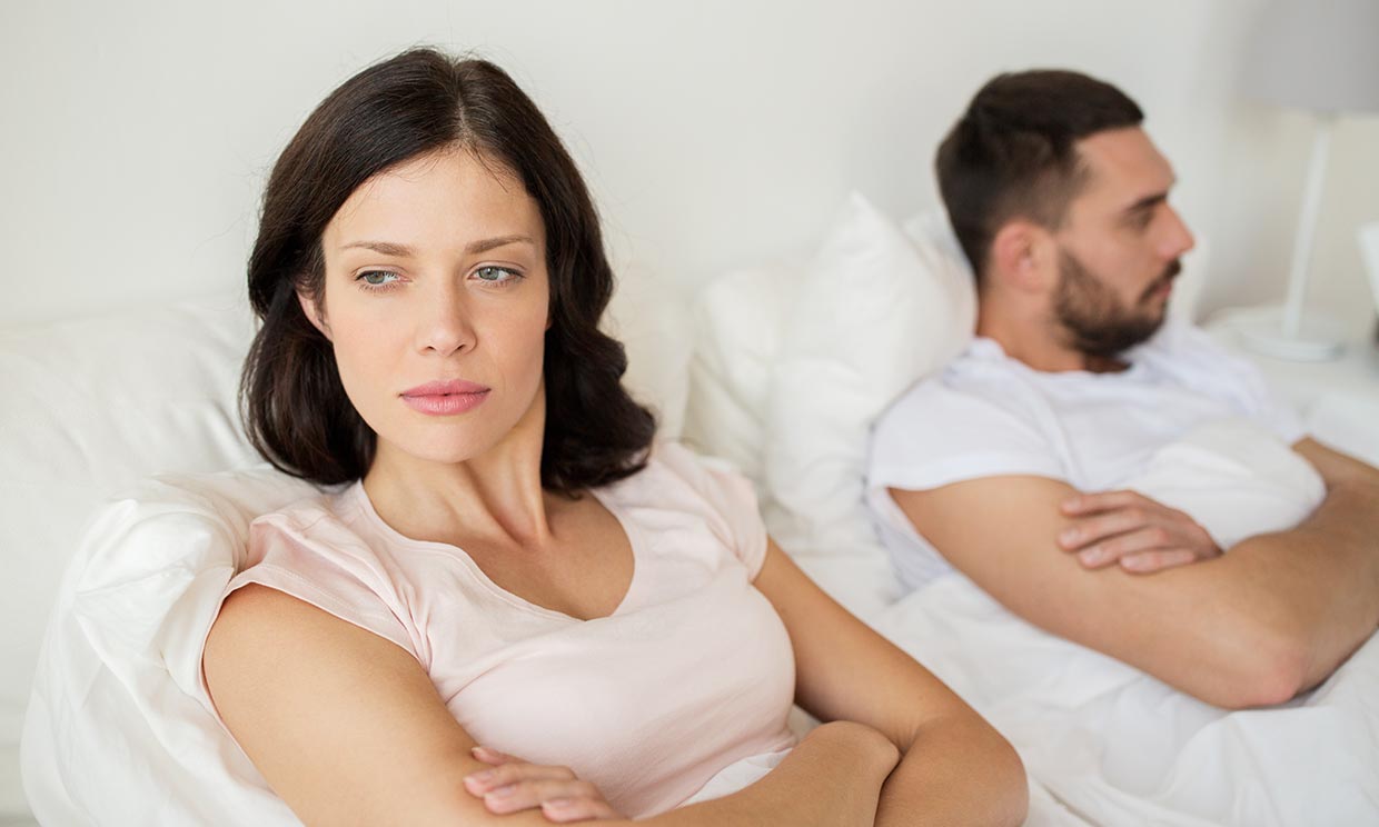 NO PUEDO CON LA SANGRE Y ELLA CUANDO MÁS DISFRUTA ES CON LA REGLA